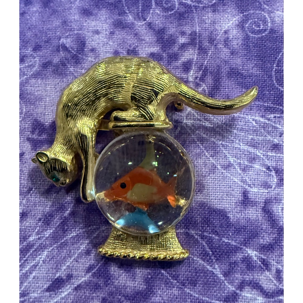 Gold Crown Womens Brooch Gold Cat Kitten Fishbowl Lucite Vintage Pin Whimsical